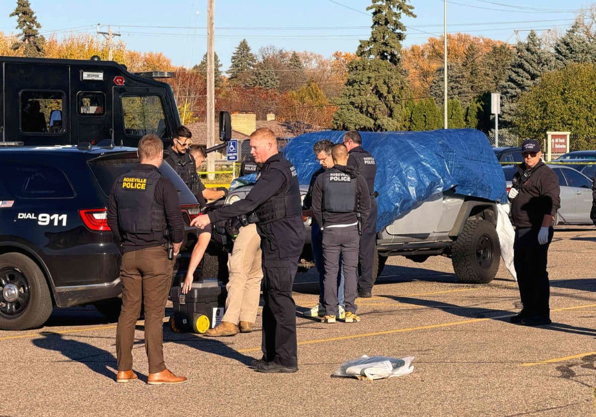 Man, Woman Found Dead in Vehicle Outside Roseville Best Buy