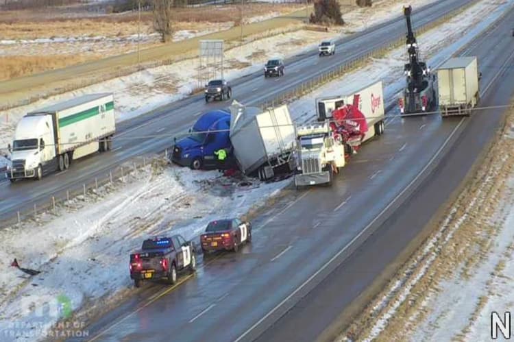 2 Killed in Early Monday Semi Crashes Across Southern Minnesota