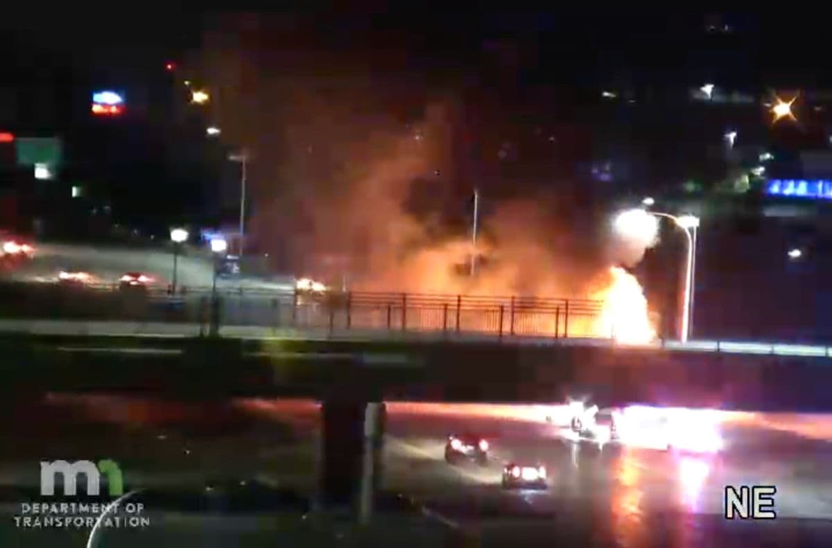 30-year-old Dies After Motorhome Catches Fire on Eagan Freeway