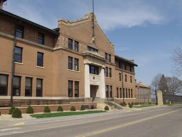 9 Employees Hospitalized from Synthetic Drug Exposure at Stillwater Prison