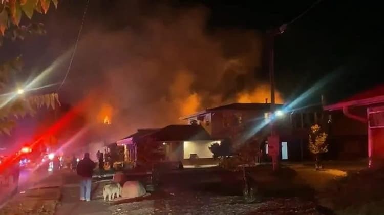 4-Alarm Fire in Minneapolis Displaces 50, Injures 3