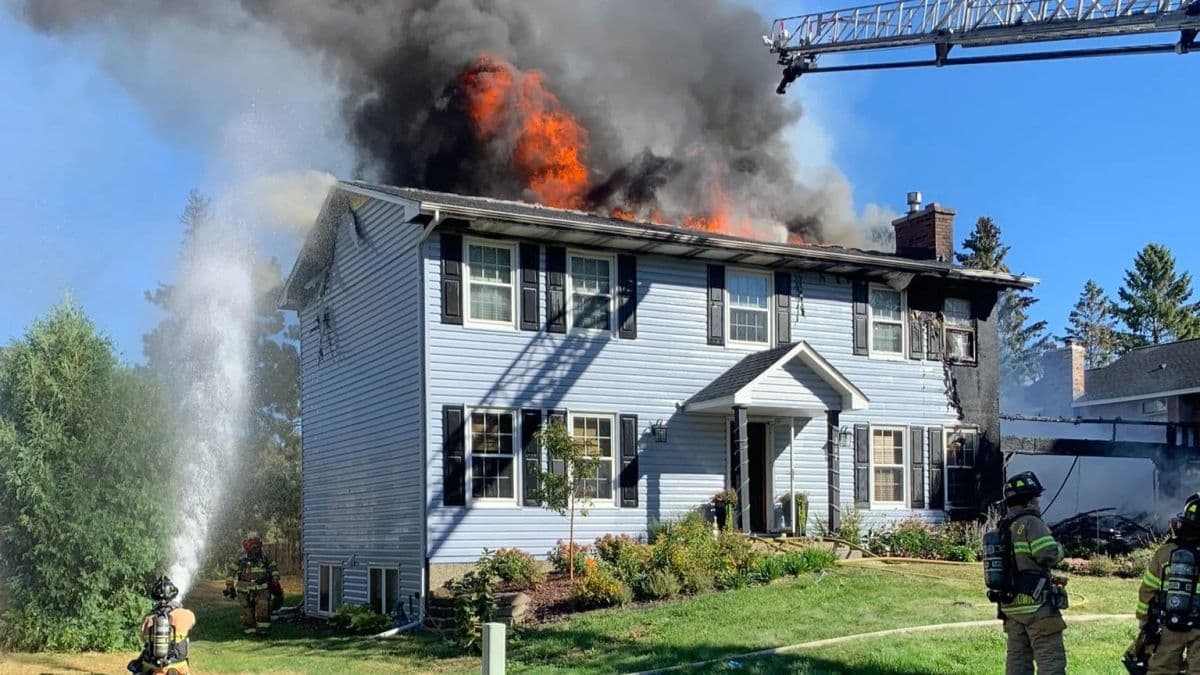 Home Uninhabitable After Maplewood Blaze Sunday Morning