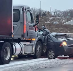 Icy Conditions Lead to Fatal Interstate Crash in Bloomington
