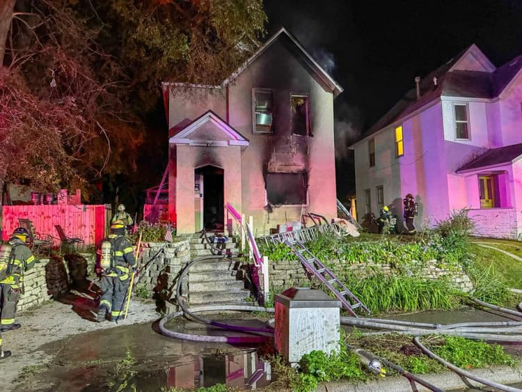 Minneapolis Duplex Fire Leaves 1 Man Dead