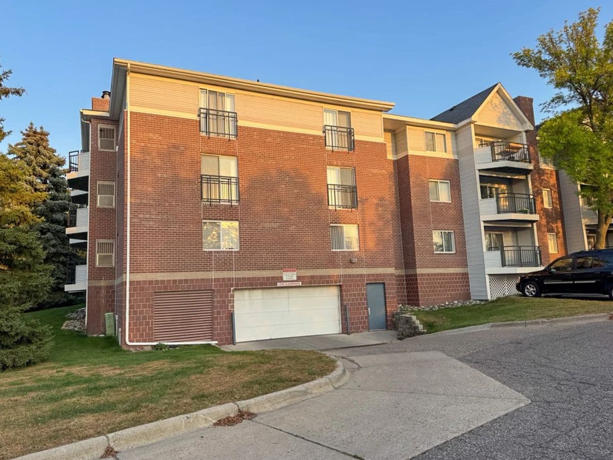 Roseville Parents Charged After Toddler’s Fatal Fall From Balcony