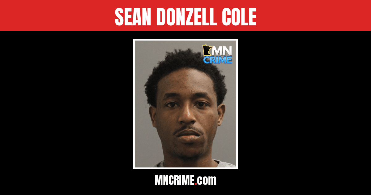 Minneapolis Man Charged After 3 Shot in Legs Downtown